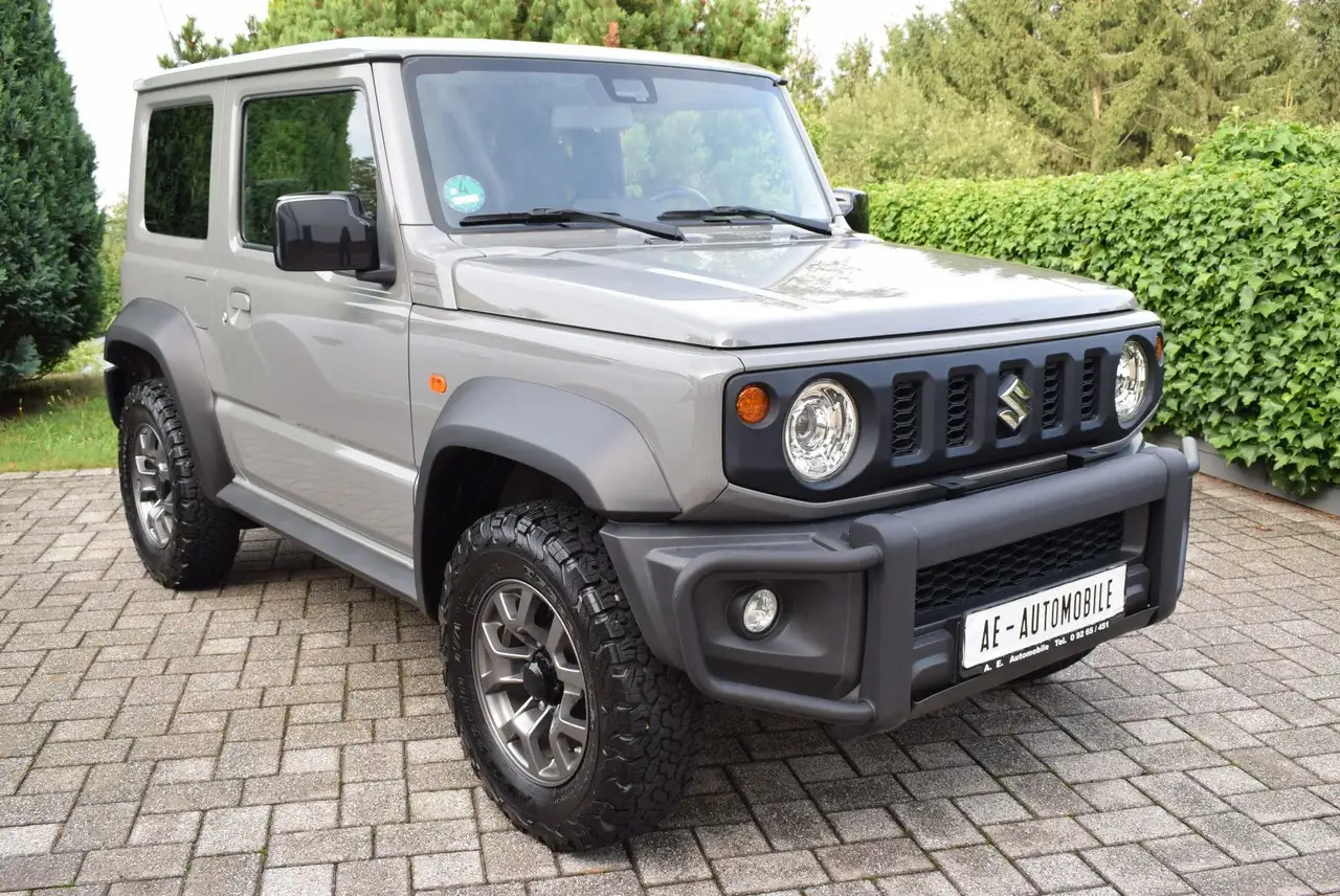 Suzuki Jimny Comfort+ 4-Sitzer / AHK — photo 1 of 19
