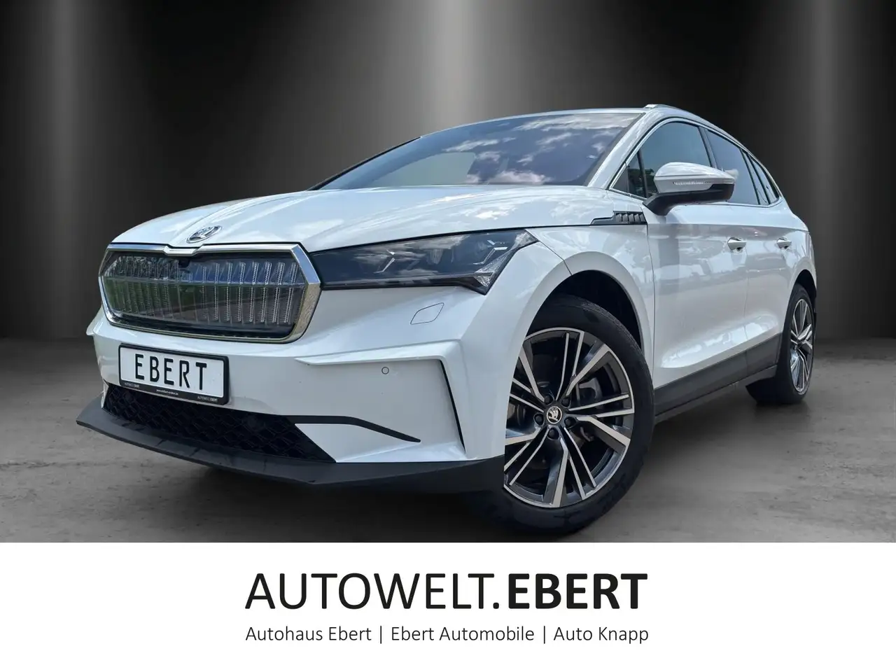 Skoda Enyaq 80x ADVANCED+AHK+HUD+WÄRMEPUMPE — photo 1 of 18