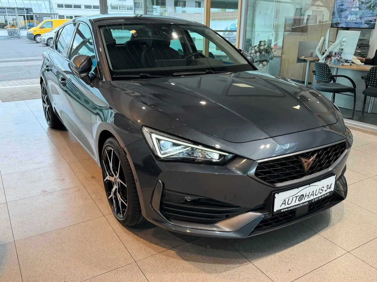 2023 CUPRA Leon LED ACC LINE SIDE 29000 Km, photograph 2
