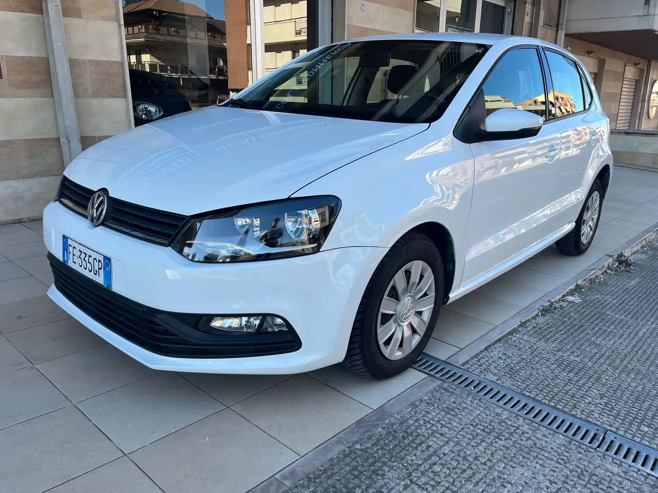 Volkswagen Polo 5p 1.4 tdi Fresh 75cv — photo 1 of 14