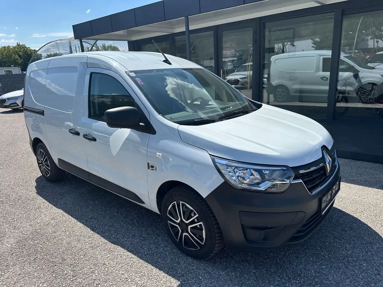 Renault Express L1 1,5 dCi Klima-PDC Netto: 9158.- — photo 1 of 9