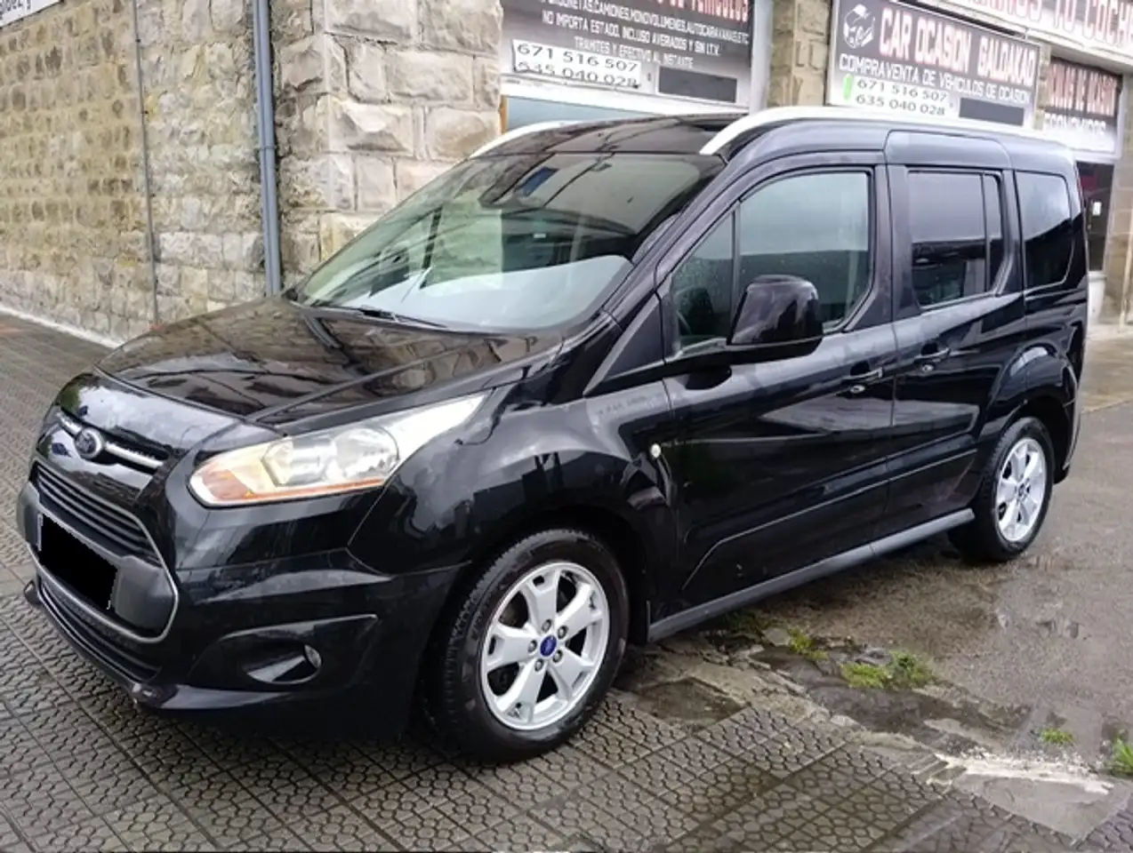 Ford Tourneo Connect 1.6TDCi Titanium 95 — photo 1 of 14