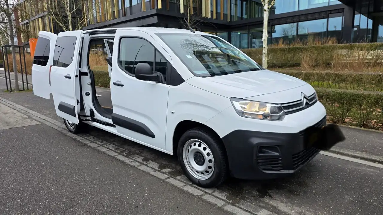 Citroen Berlingo Berlingo XL BlueHDi 100 START — photo 1 of 8