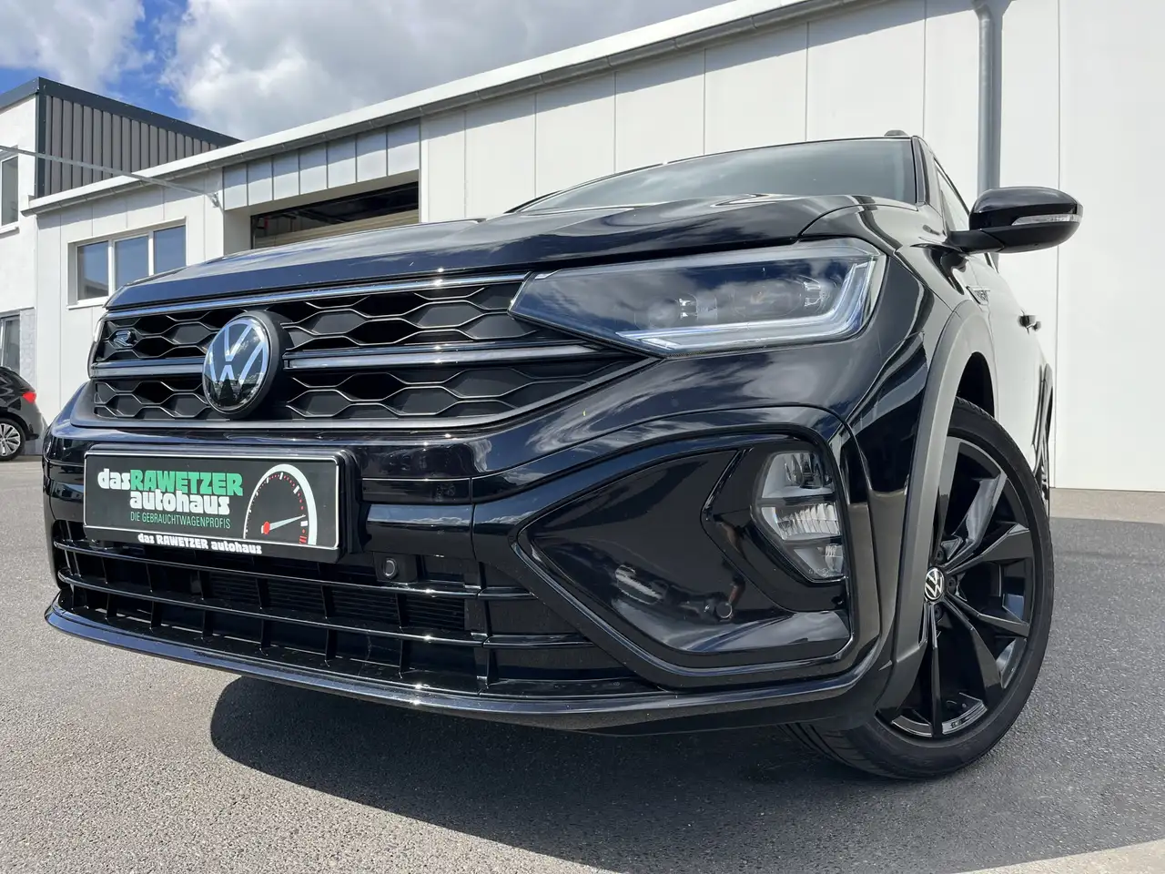 Volkswagen Taigo 1.0 R-Line 119€ m.20% Anz. Navi MATRIX RFK SHZ K — photo 1 of 29
