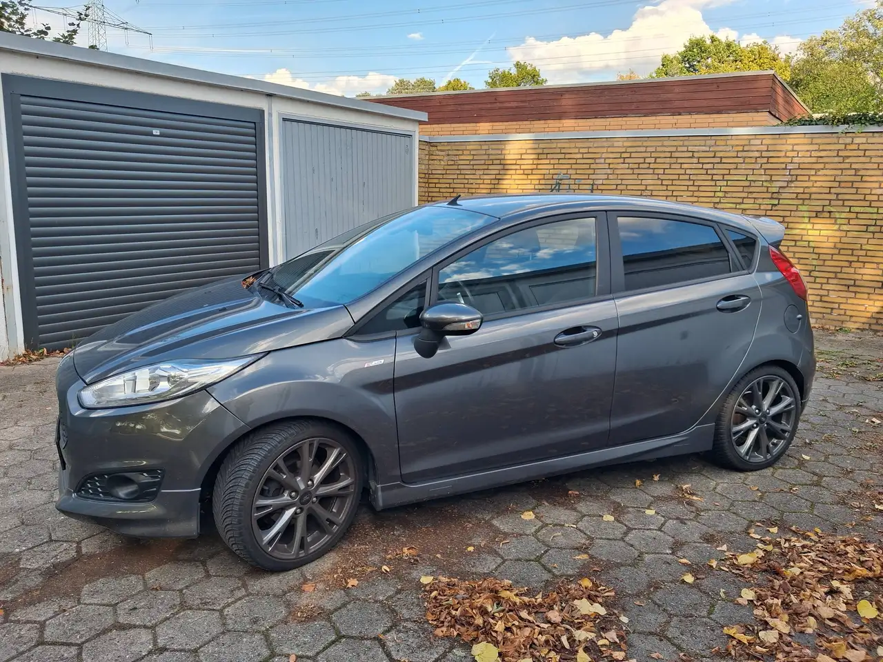 Ford Fiesta Fiesta 1.0 ST-LINE, Navi, PDC, Klima — photo 1 of 8