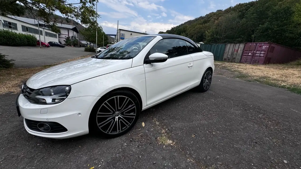 Volkswagen Eos 2,0T DSG Exclusive abs.Voll! a1.Hd Scheck.FP! — photo 1 of 15