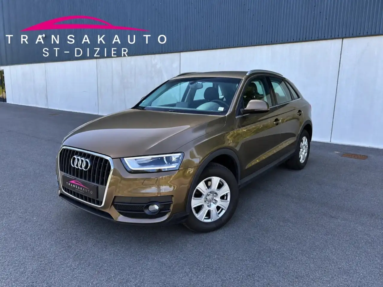 Audi Q3 2.0 TDI 140ch Ambiente BVM6 - me main regulateur de vitesse Bluetooth Feux Xenons Climatisation Bi-Zone Radars statio — photo 1 of 40