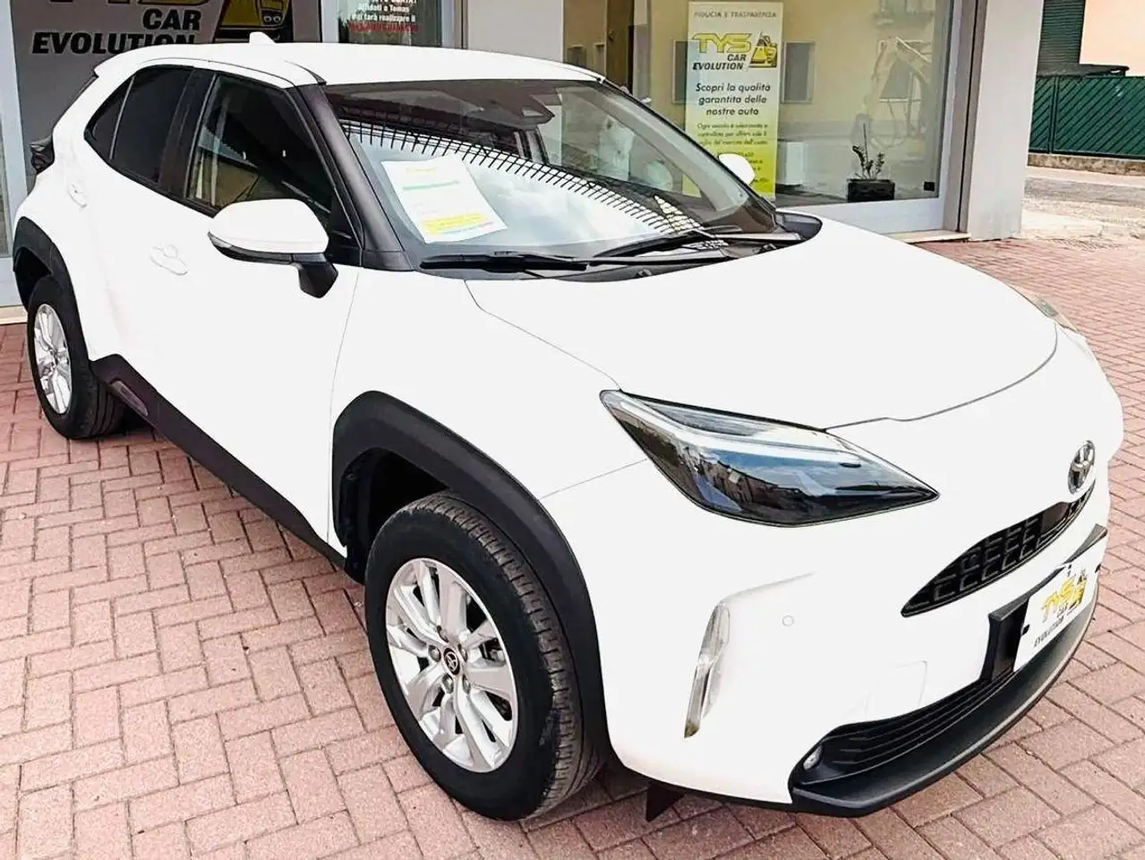 Toyota Yaris Cross Yaris Cross 2021 1.5h Active fwd 116cv e-cvt — photo 1 of 15