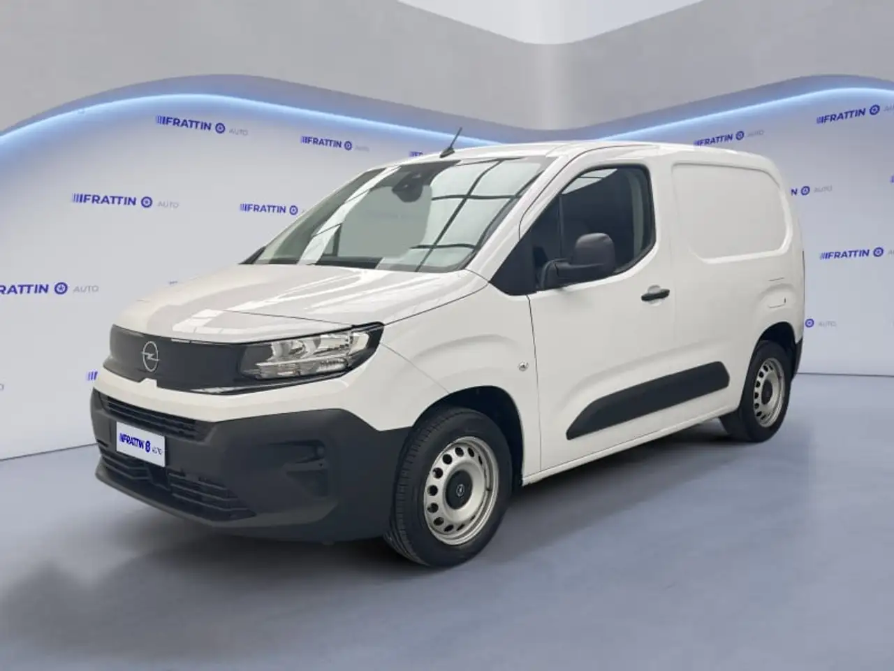 Opel Combo Cargo 1.5 Diesel 130CV S&S PC — photo 1 of 15