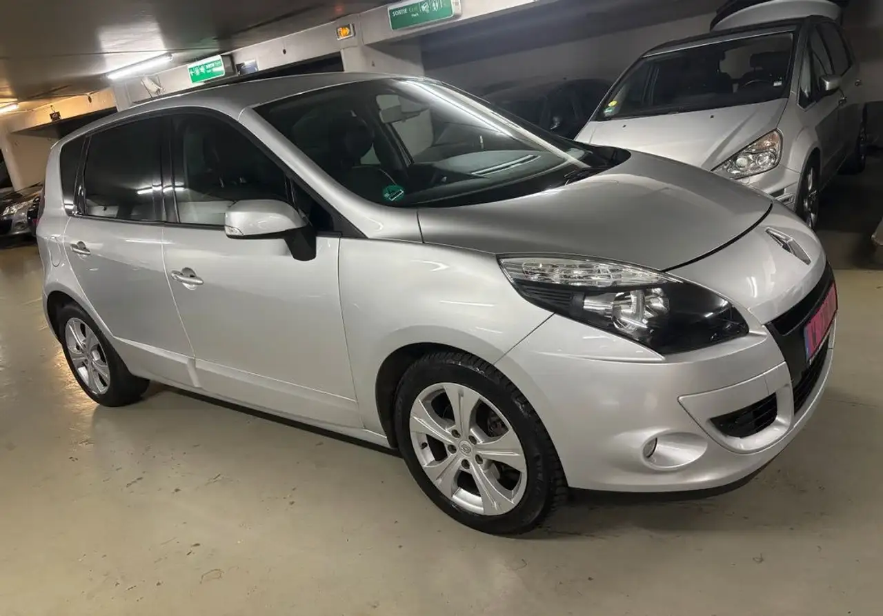 Renault Scenic III 1.6 16v 110 euro5 Dynamique 68000kms suivi complet — photo 1 of 8