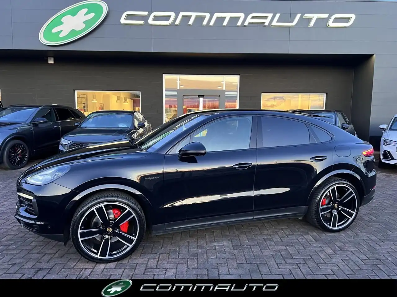 Porsche Cayenne Coupe 3.0 E-Hybrid — photo 1 of 24