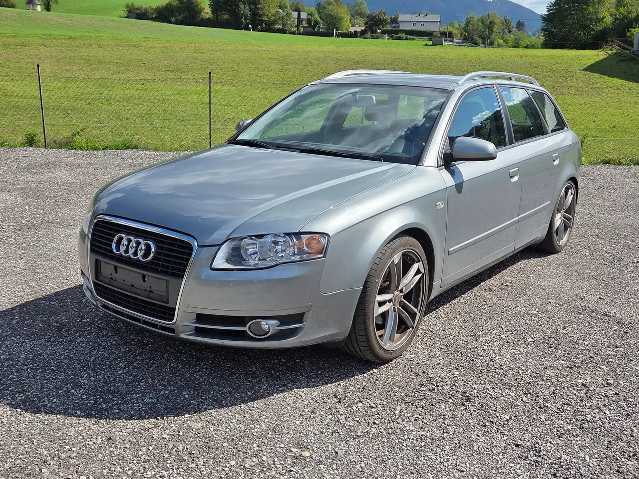 Audi A4 A4 Avant 2,0 TDI DPF — photo 1 of 18