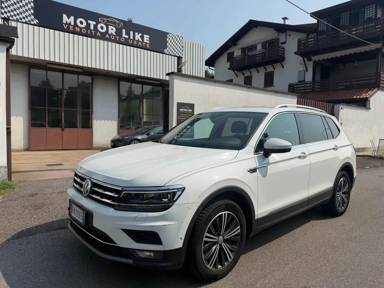 Volkswagen Tiguan Allspace 2.0 TDI SCR DSG 7 POSTI — photo 1 of 13