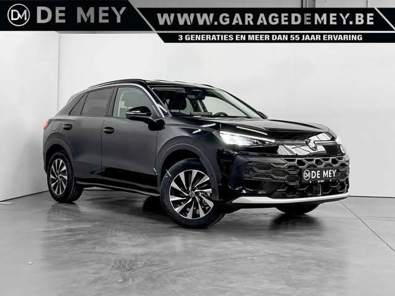 Volkswagen T-Roc 1.5 TSI DSG / 17"Alu / Carplay / Camera / ACC / Zetelverwarming — photo 1 of 33