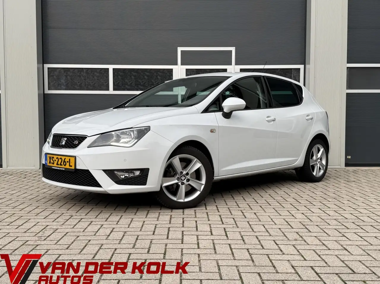 SEAT Ibiza 1.0 EcoTSI FR | CarPlay | LED | Navigatie | Climat — photo 1 of 31