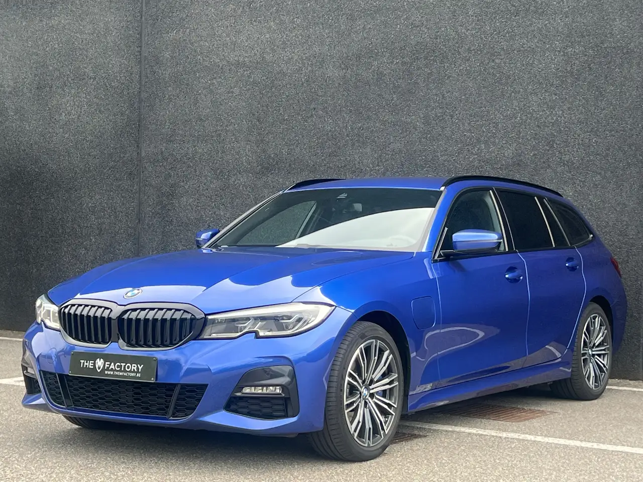 BMW 330 e Touring M Sport | Laser | HUD | Comfort Access | Innovation Pack. — photo 1 of 31