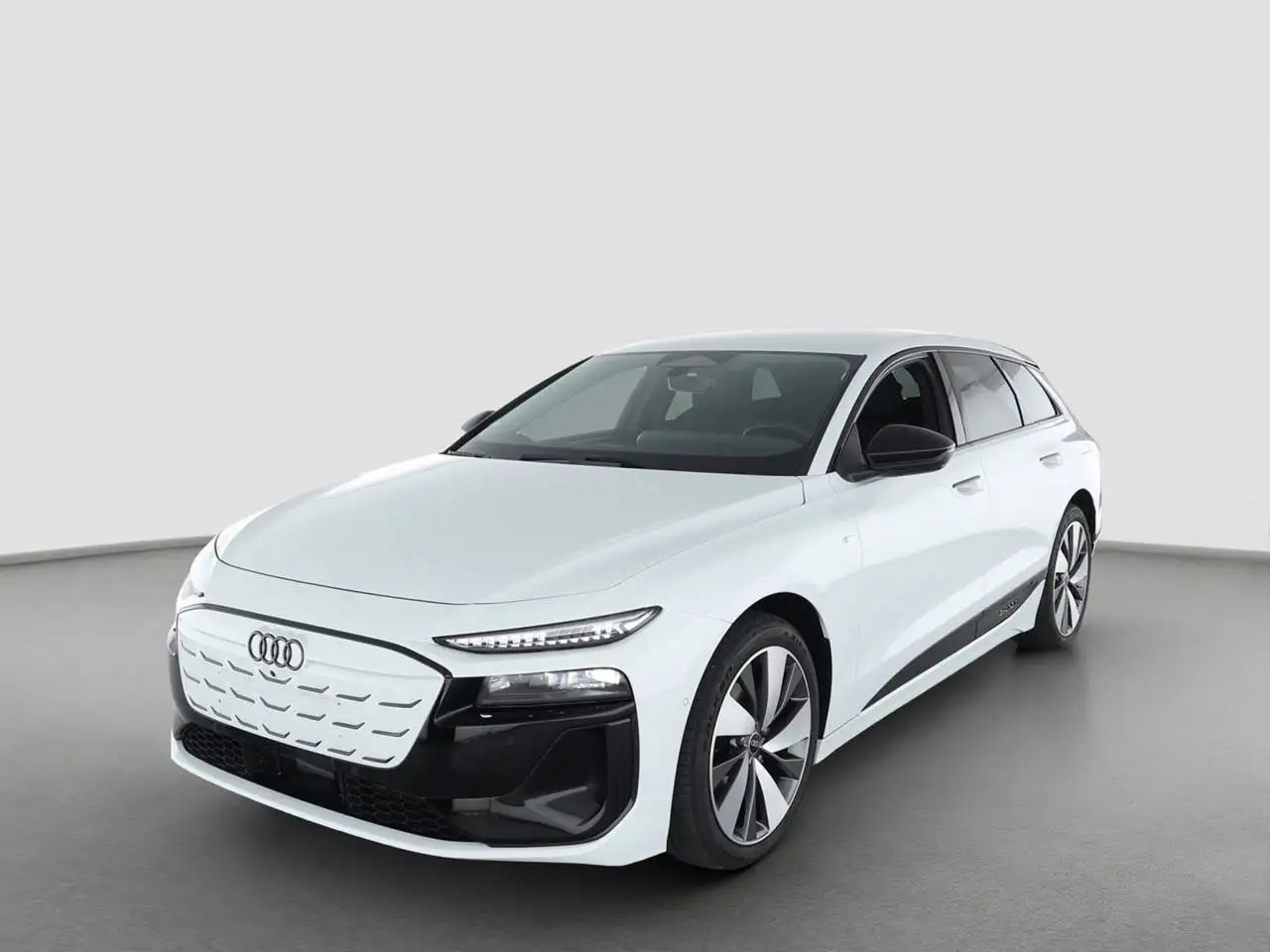 Audi A6 e-tron Avant, S line, AHK, Matrix-Led, 8 fach bereift — photo 1 of 4