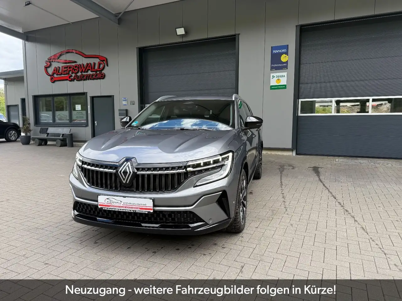 Renault Espace VI Techno E-Tech Hybrid *APP *LED *AHK — photo 1 of 15