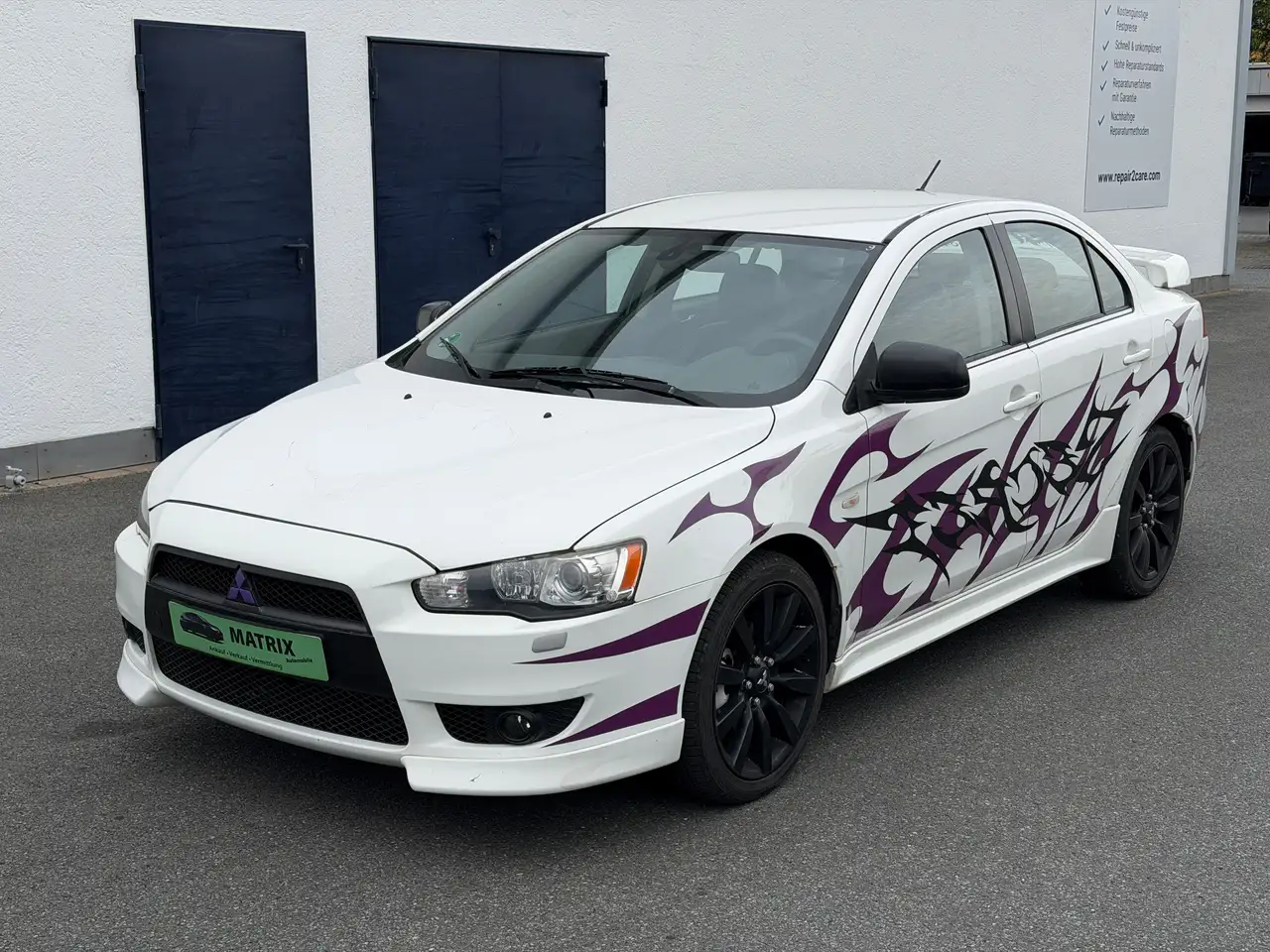 Mitsubishi Lancer Instyle — photo 1 of 18