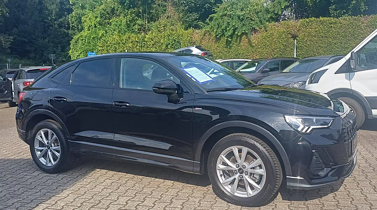 Audi Q3 Q3 35 TDI Sportback S Line DSG-Navi-Leder-AHKschwe — photo 1 of 20