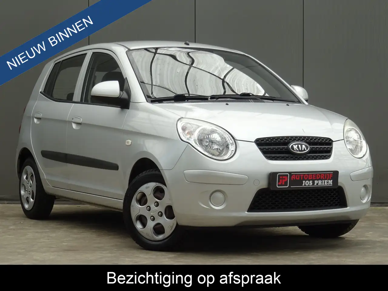 Kia Picanto 1.0 X-pect * LAGE KM * ZUINIG RIJDEN !! — photo 1 of 26