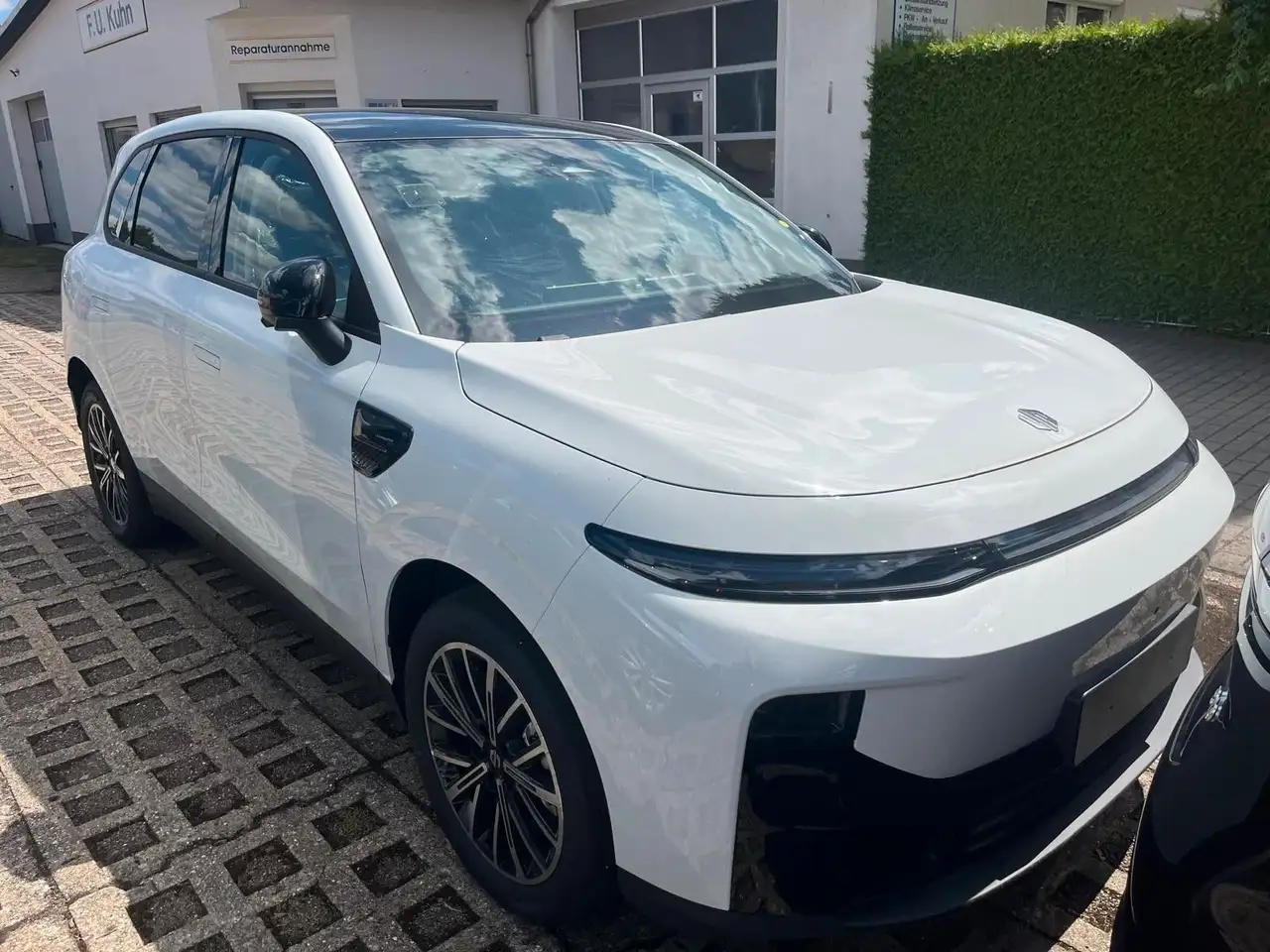 Leapmotor B10 Design Pro Max,Wärmep.gr.Akku67kw/h,Sitzbelü — photo 1 of 15