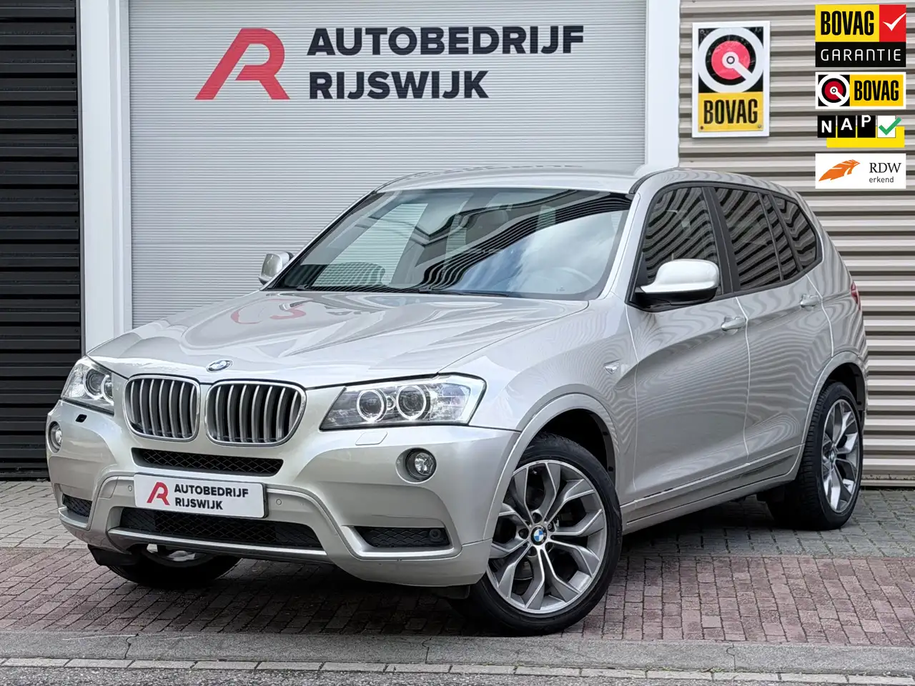 BMW X3 XDrive20i Upgrade Edition — photo 1 of 21