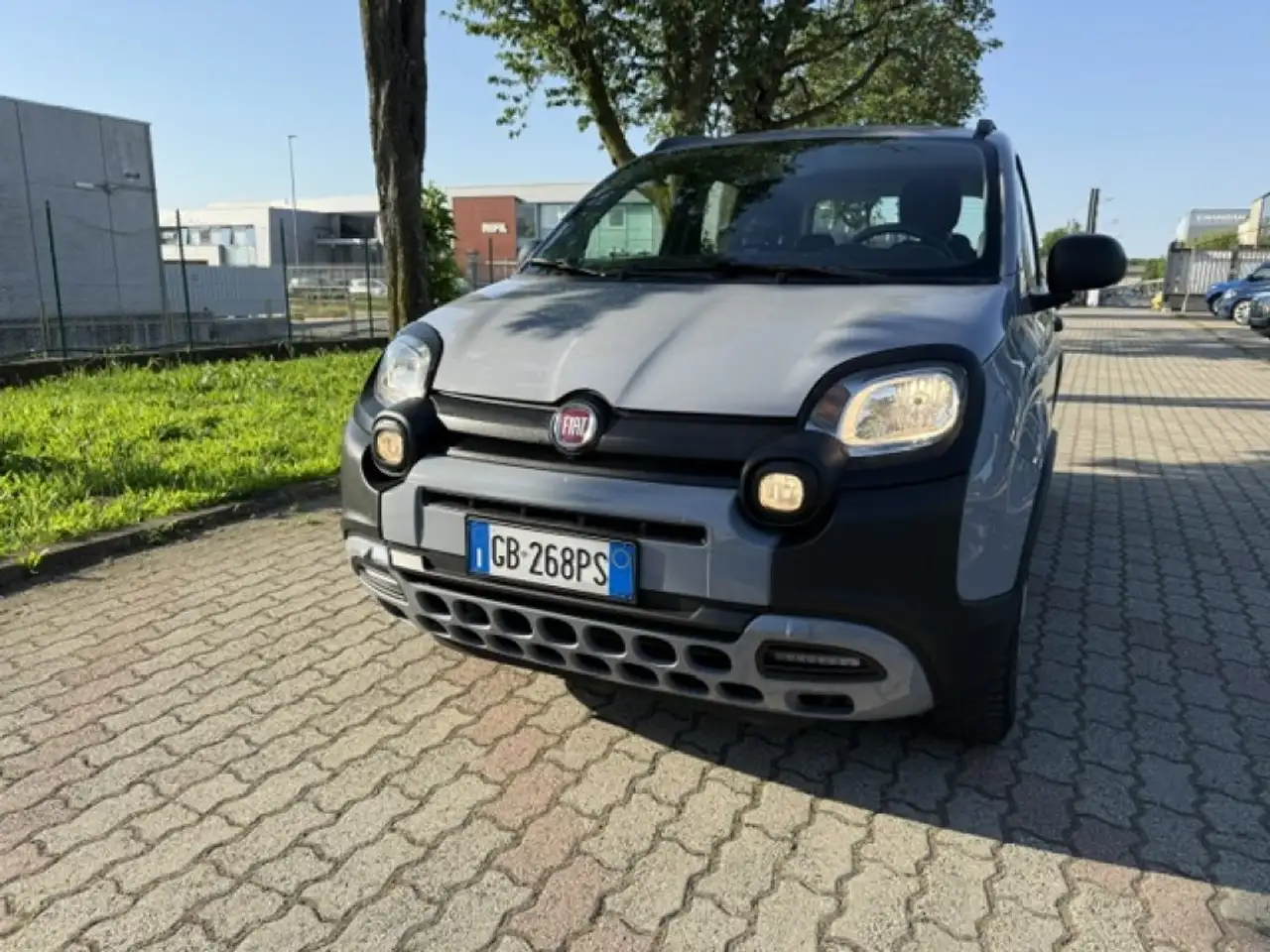 Fiat Panda 1.0 FireFly S&S Hybrid City Cross, — photo 1 of 13