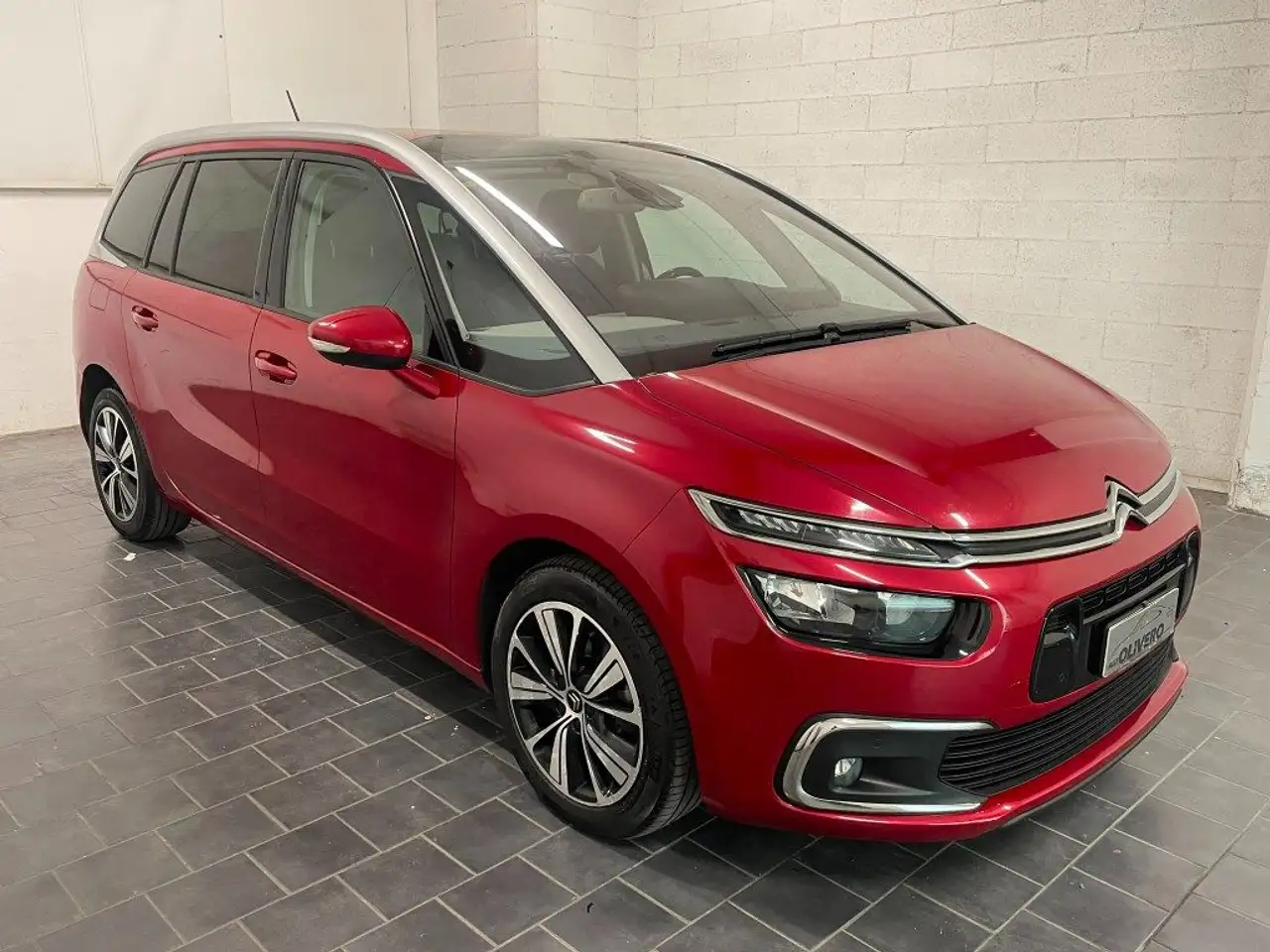 Citroen Grand C4 Picasso 2.0 HDi 150cv Shine-7posti-UNIPRO — photo 1 of 15