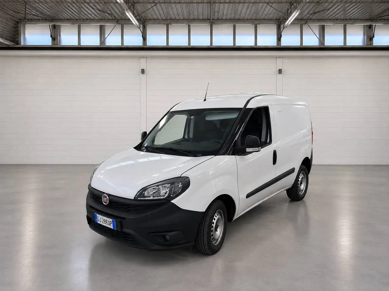 Fiat Doblo 1.6 mjt 90cv CH1 Business S&S 3 POSTI - VETTURA IN ARRIVO — photo 1 of 5