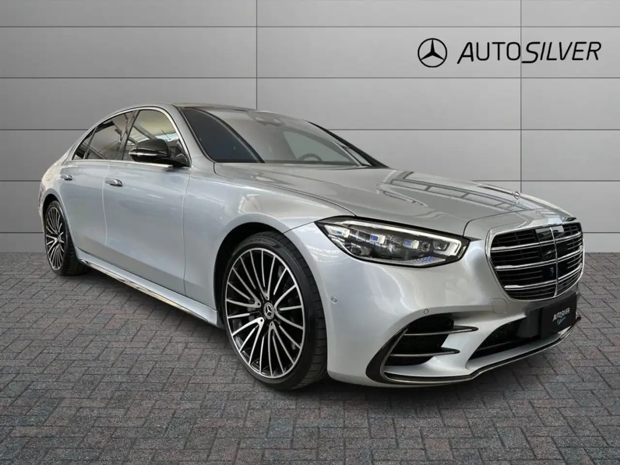 Mercedes-Benz S 450 d 4Matic Premium Plus — photo 1 of 15