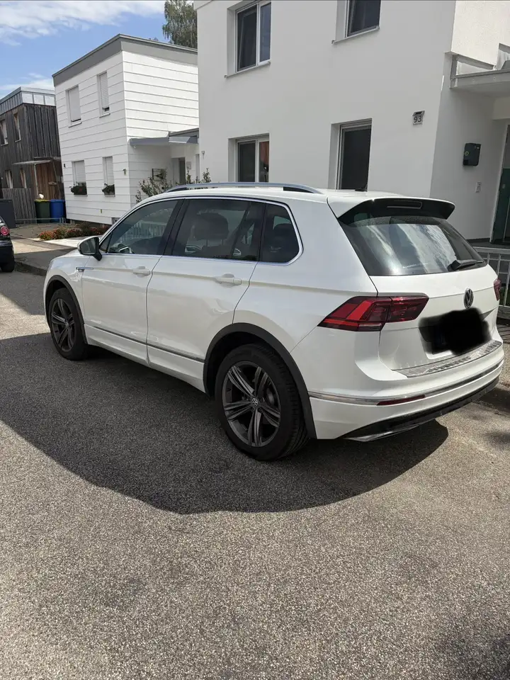 Volkswagen Tiguan Tiguan R - Line 4Motion — photo 1 of 10
