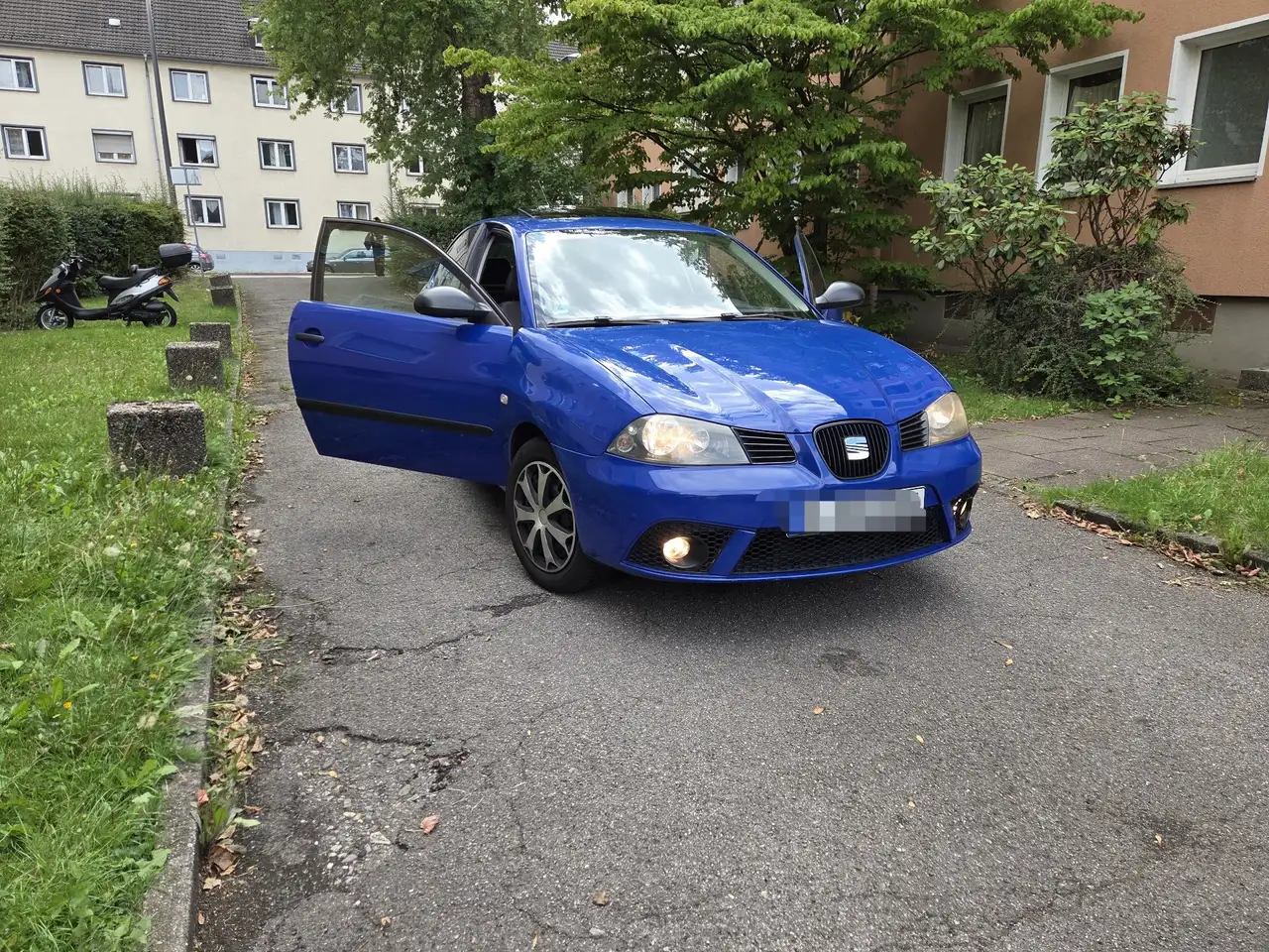 SEAT Ibiza 1.4 16V Sport Edition — photo 1 of 15