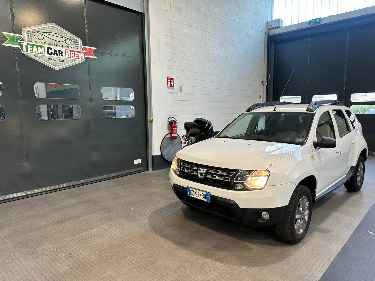 Dacia Duster Duster I 2014 1.6 Ambiance 4x2 105cv — photo 1 of 13