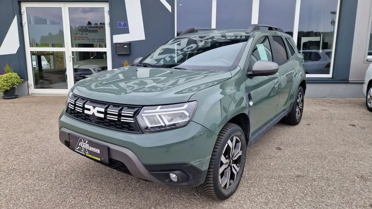 Dacia Duster Journey 4WD ''1.Besitz'' — photo 1 of 10