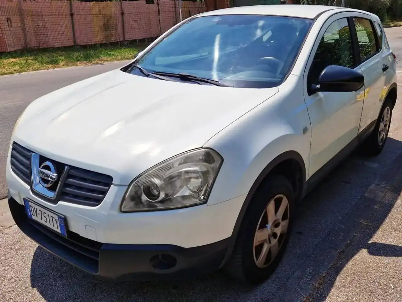 Nissan Qashqai Qashqai I 2007 1.6 16v Visia — photo 1 of 4