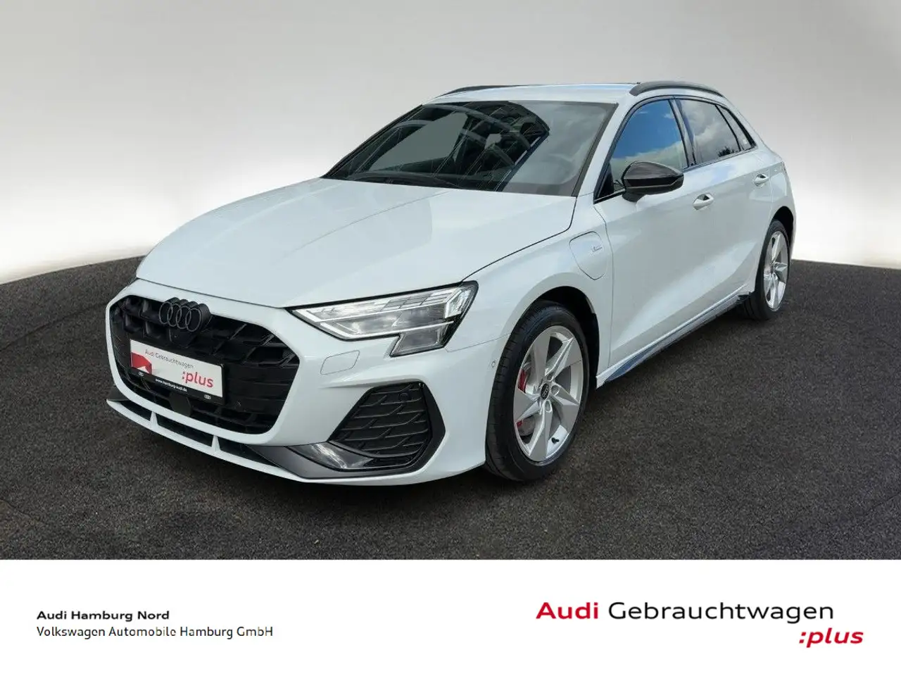 Audi A3 Sportback 1.5 TFSIe S line Navi Matrix AHK — photo 1 of 19