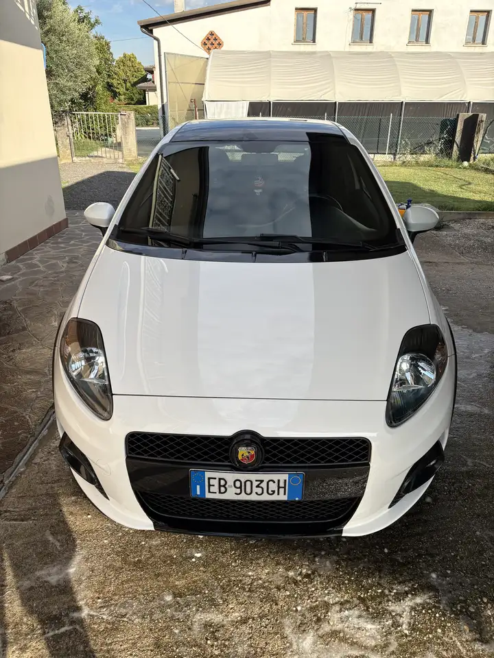 Abarth Grande Punto 1.4 t. t-jet 155cv 3p — photo 1 of 9