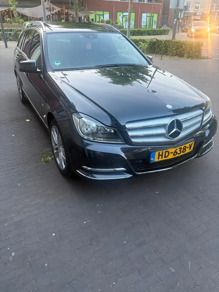 Mercedes-Benz C 180 Bns125 Avantgarde — photo 1 of 8