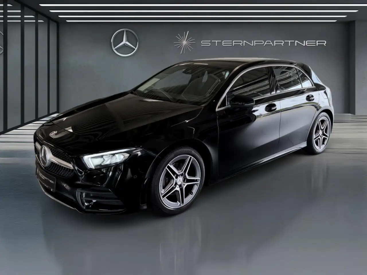Mercedes-Benz A 180 AMG+MBUX+Ambiente+NAVI+SHZ+Virt.Cockpit — photo 1 of 19