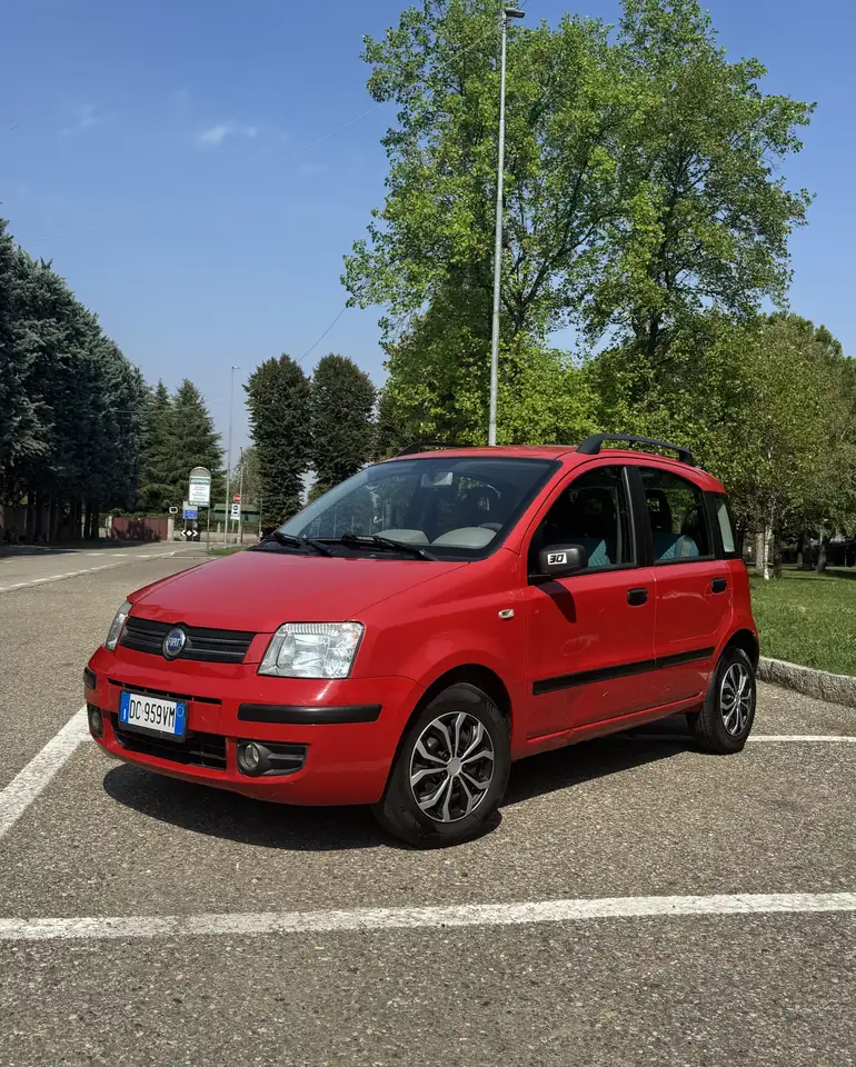 Fiat Panda 1.2 Benzina Euro 4 60CV UniPro Neopatentati — photo 1 of 9
