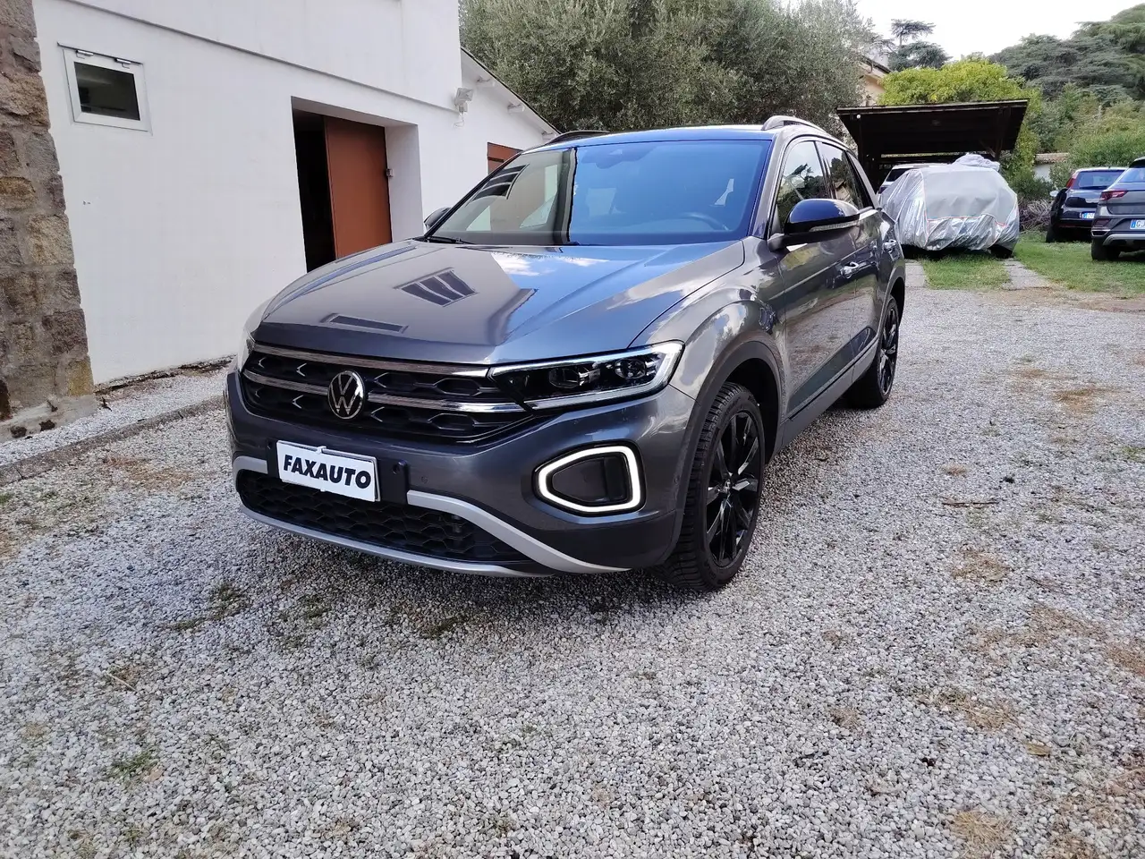 Volkswagen T-Roc T-Roc I 2023 1.5 tsi Style dsg pack blak/sport — photo 1 of 15