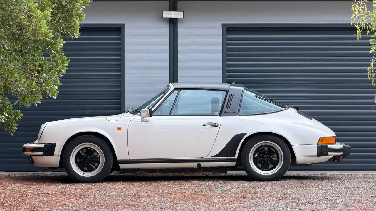 1984 Porsche 911 3.2 TARGA SONAUTO 930/20, photograph 5