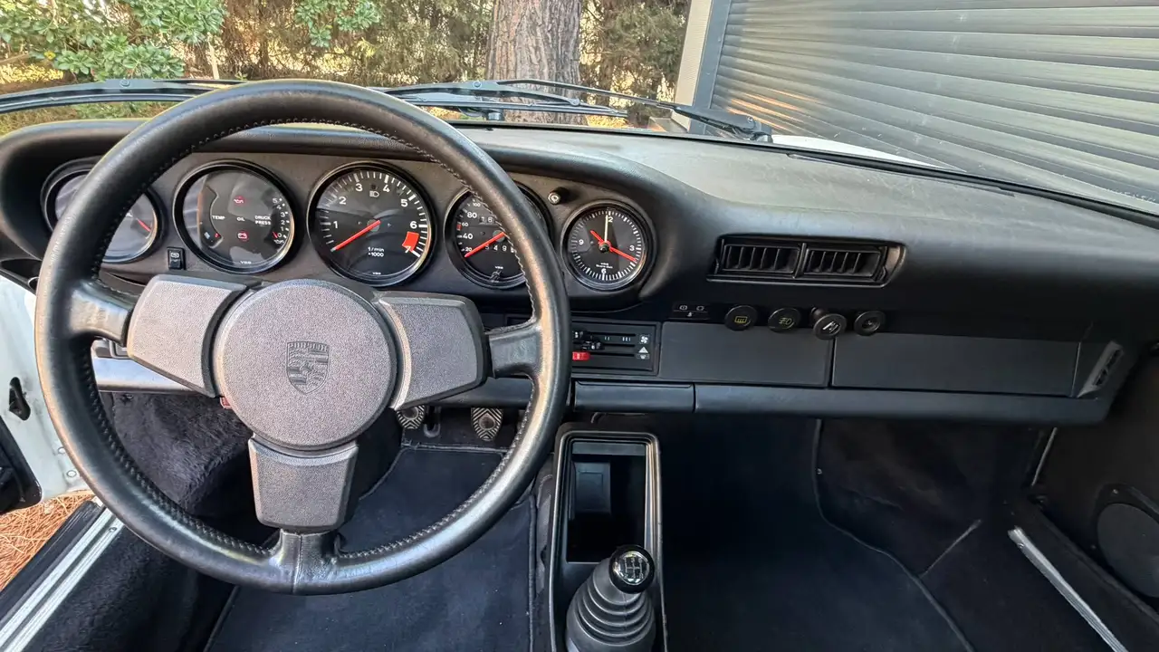 1984 Porsche 911 3.2 TARGA SONAUTO 930/20, photograph 8