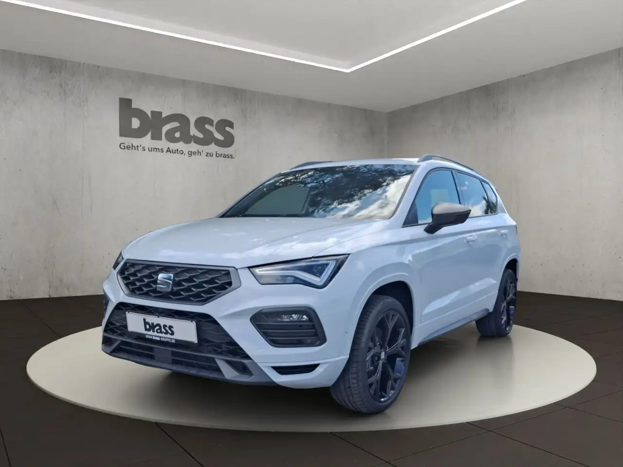 SEAT Ateca FR Black Edition 1.5 TSI 110 — photo 1 of 19