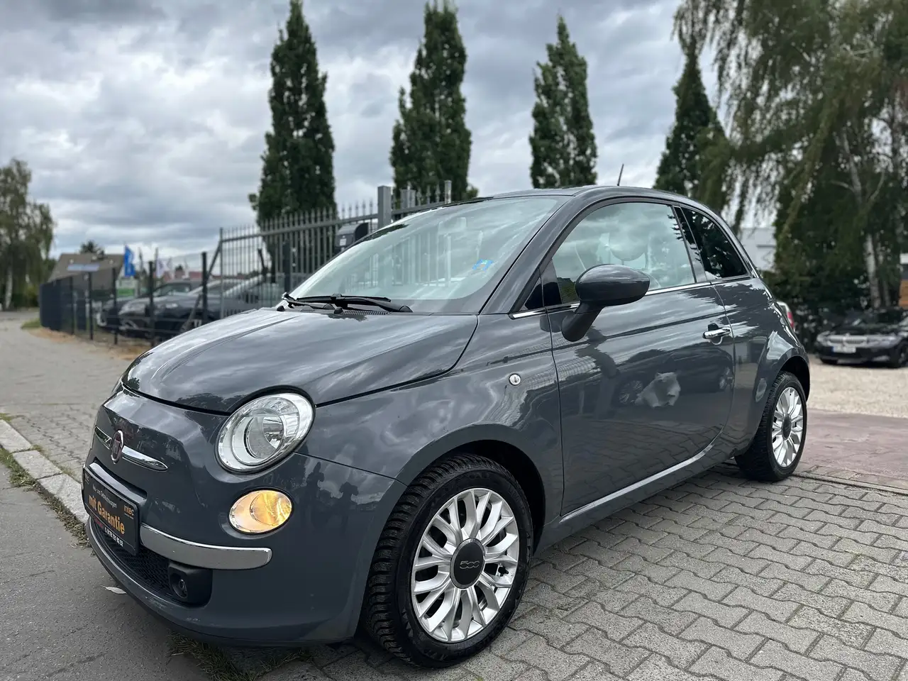 Fiat 500 Lounge,40000 KM,KLIMA,5.GANG,ALU,1.BESITZ,EINPARKHILFE !! — photo 1 of 36