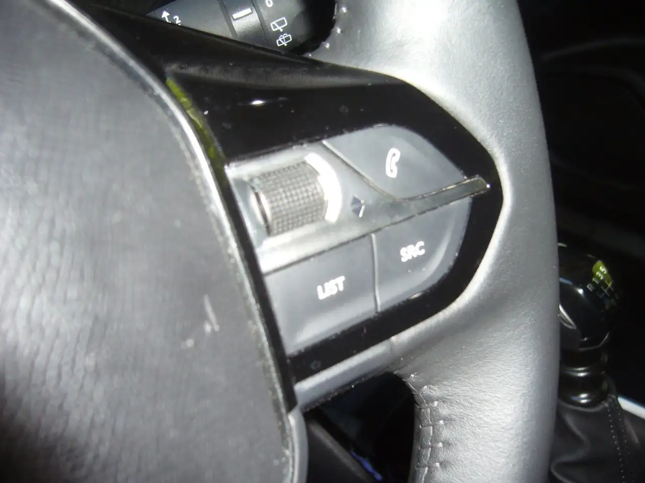 Peugeot 2008 PureTech 100 S&S Allure Aziendale Stellantis — photo 1 of 15