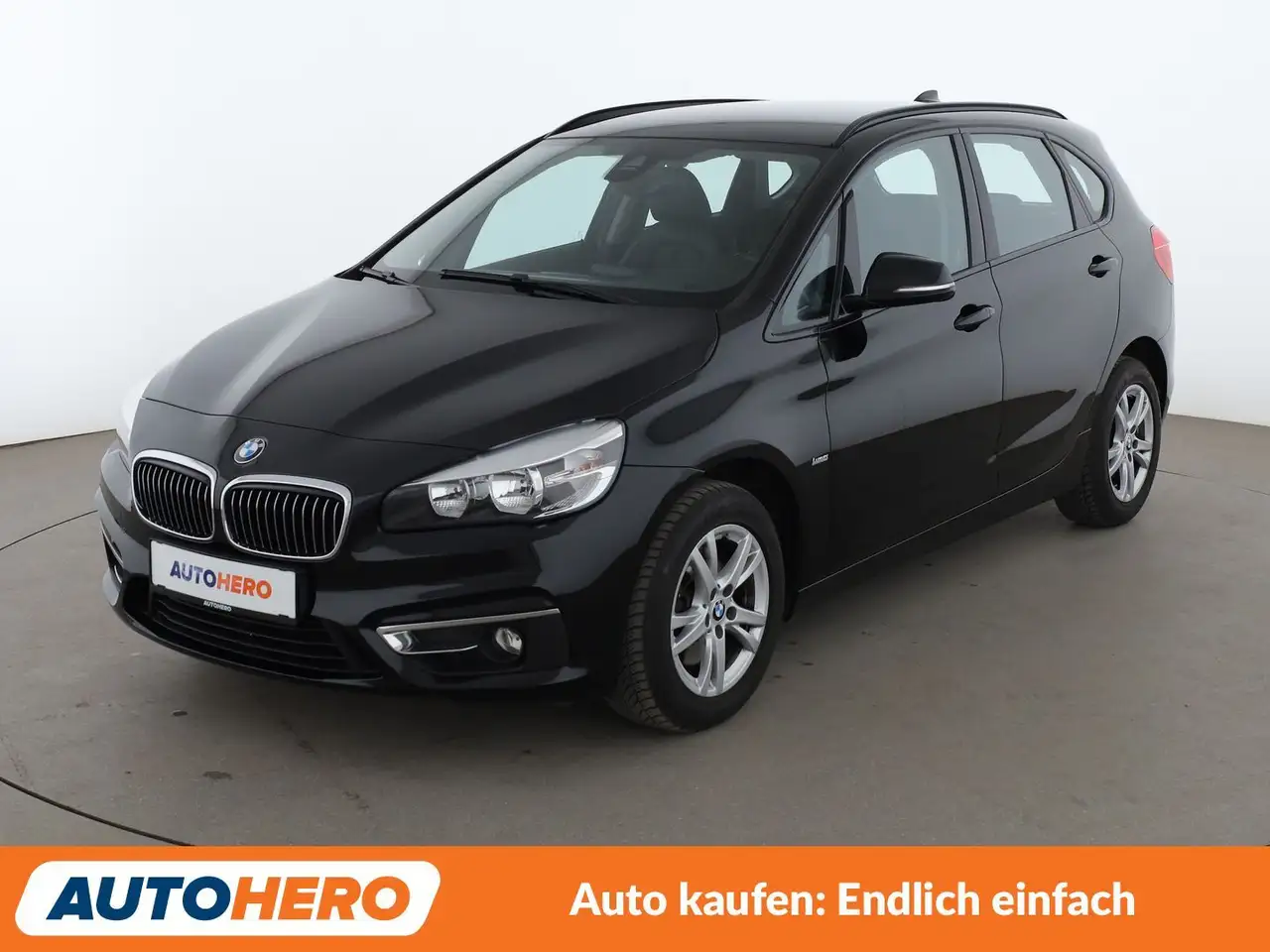 BMW 220 220i Active Tourer Luxury Line Aut.*NAVI*TEMPO*PDC — photo 1 of 26