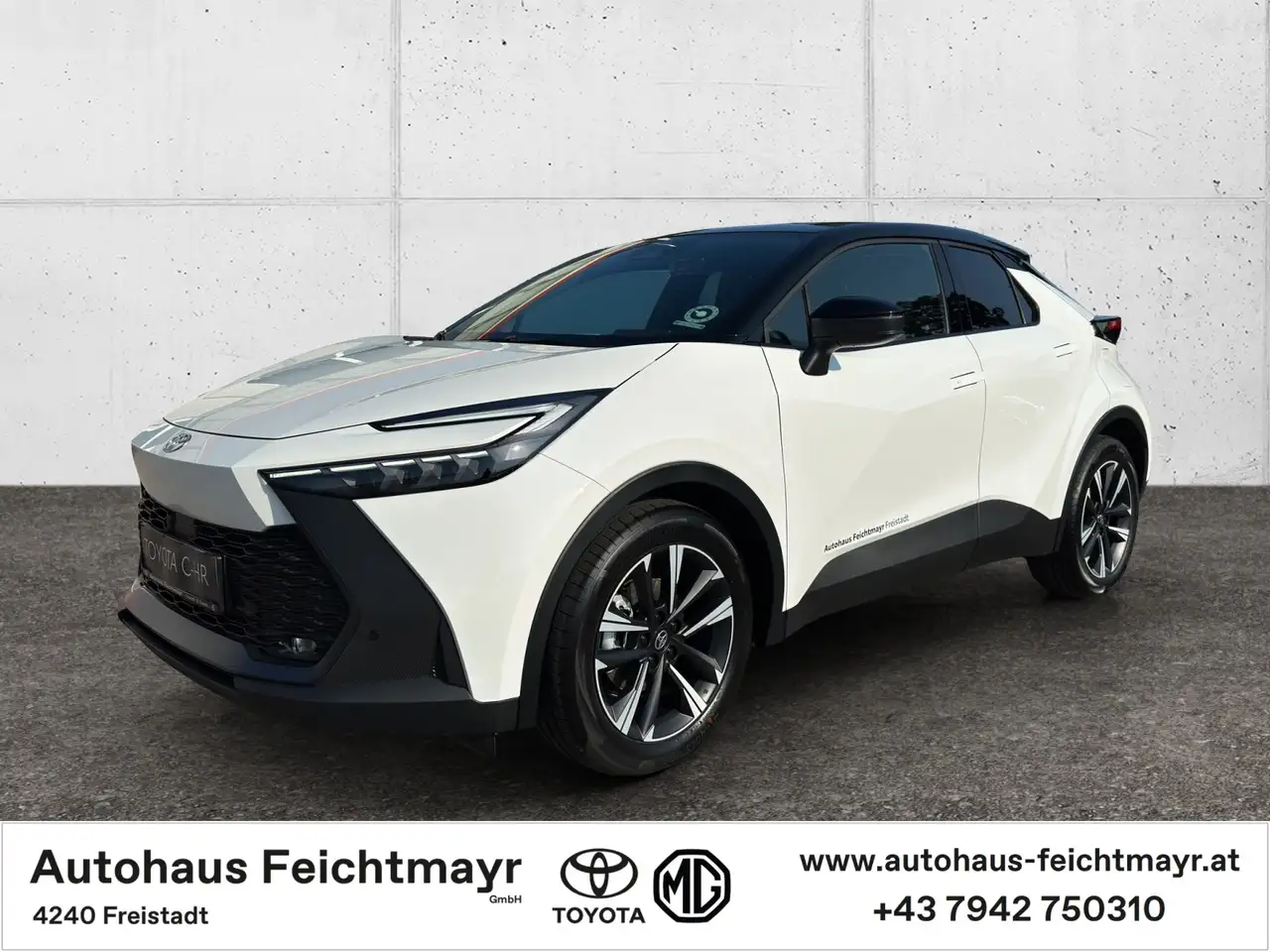 Toyota C-HR 2WD 1,8 VVT-i Hybrid Teamplayer TP 5t. — photo 1 of 11