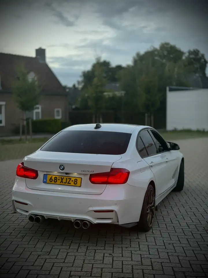 BMW 320 BMW 320i F30 184PK/M3 AUTOMAAT — photo 1 of 14